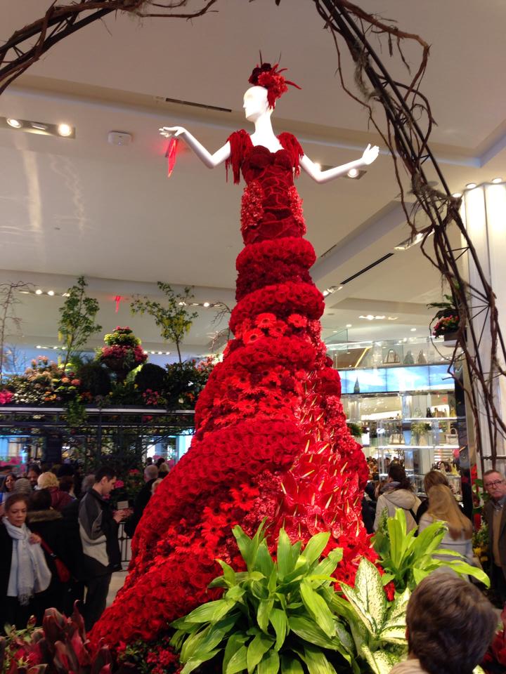How To Decorate Your Retail Store For The Holidays [Pics]